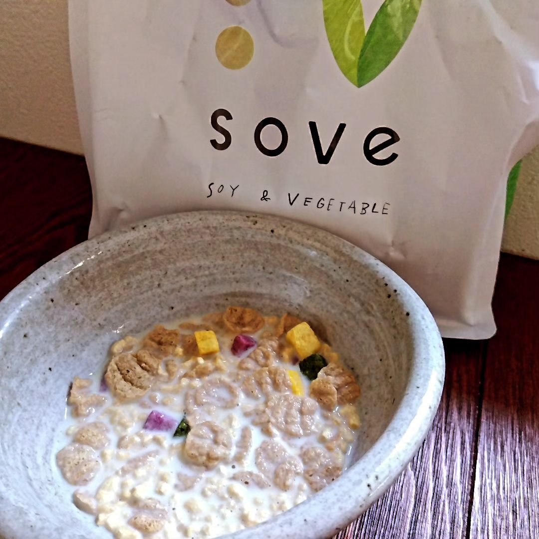 口コミ投稿：tmthrn無調整豆乳をかけていただきました☺️サクッとした食感と素材のシンプルな味が…