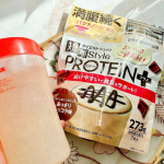 短期スタイルダイエットシェイク　PROTEIN+あっさりショコラ味ダイエットシェイク飲んでみたよー！このシェイクはおなかが空きにくい成分の他に1食39gあたり大豆由来たんぱく…のInstagram画像