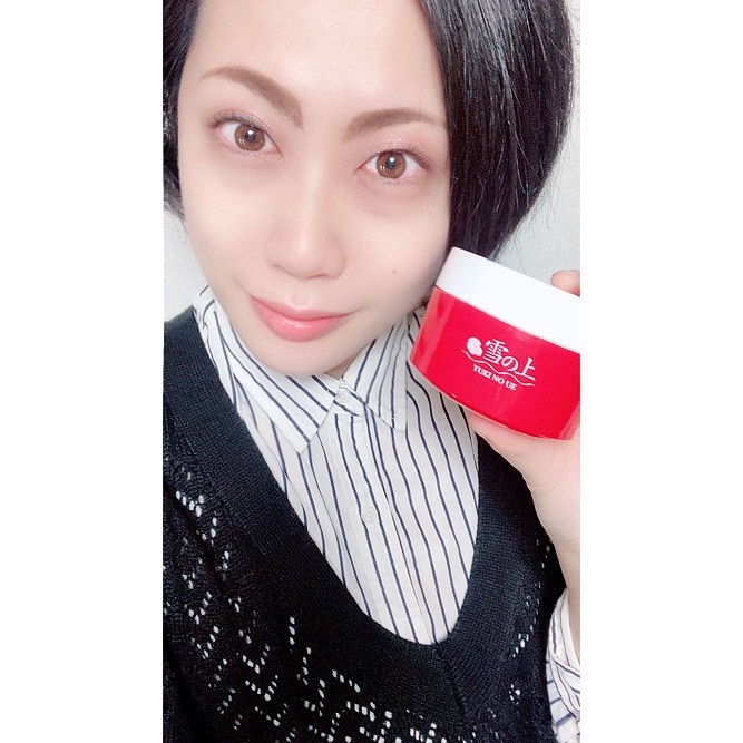 口コミ投稿：薬用美白オールインワンゲルの雪の上をたっぷり使ってみました💕程よい硬さのテクスチ…