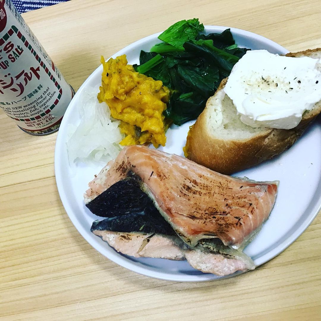 口コミ投稿:秋のワンプレート🍄かぼちゃサラダ🎃はマッシュしたかぼちゃをクレージーソルトとマヨ…