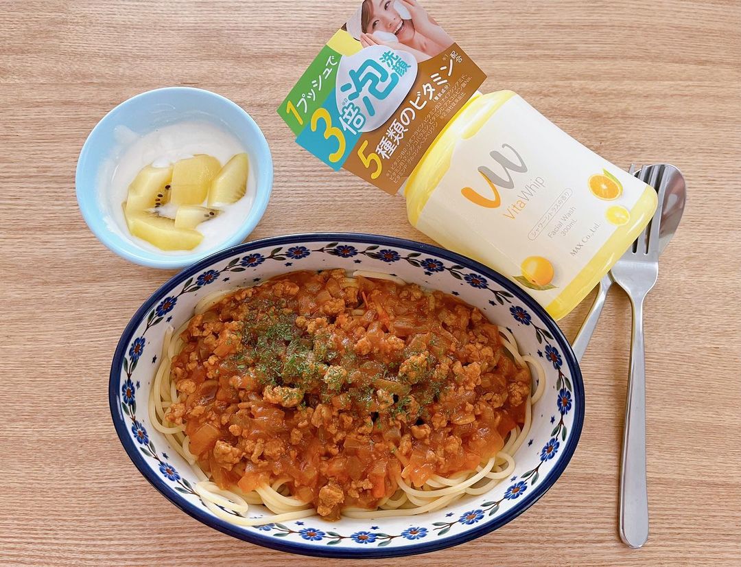 口コミ投稿：お昼ごはん🍝．＊ミートソーススパゲッティ＊はちみつキウイヨーグルト．何日か前のお…