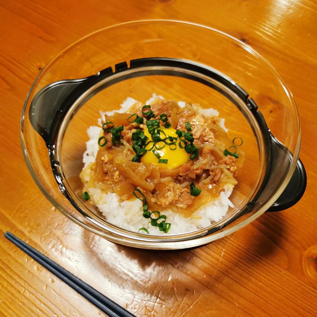 口コミ投稿：❁江崎グリコさんのDONBURI亭牛丼をお試ししました🍜常温保存が出来て、一食分がちょう…