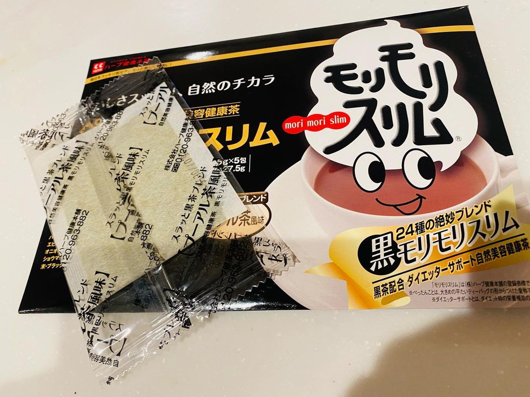 口コミ投稿：.今回またご縁があり、黒モリモリスリムをいただいたので飲んでみました⭐️くせもなく…