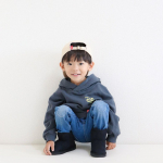 🥾⛄️🍂⁡⁡　ふわふわ もこもこ あったかブーツ🥾💓　⁡　サイドはマジックテープ仕様なので　脱ぎ履き楽チン◎ 履かせやすさも💯⁡　　ソール部分には滑り止めがついていたり　抗菌イン…のInstagram画像