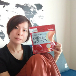 ○私がコラーゲンにこだわる理由…それは膝にある！！思い起こせば小学生の頃しゃがんでいた私の上に結構な体格のオバさんが倒れてきて右膝が変な方向に曲がってしまったという恐ろしい過去が…😵…のInstagram画像