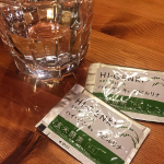 ついつい食べすぎてしまい、お腹周りがもたついてきてしまいました…😭置き換えプチファスティングするしかない！！ということで、ハイゲンキさんの玄米酵素スピルリナ✨✨1食の代わりに6袋飲みます。意外…のInstagram画像