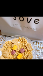 SOVE シリアル ✨@sove.jpカラダづくりに欠かせない、たんぱく質と食物繊維がとれる“大豆と野菜のシリアル”🫶個人的にお気に入り過ぎて、10袋以上リピし続けてます🥰笑サラダのトッ…のInstagram画像