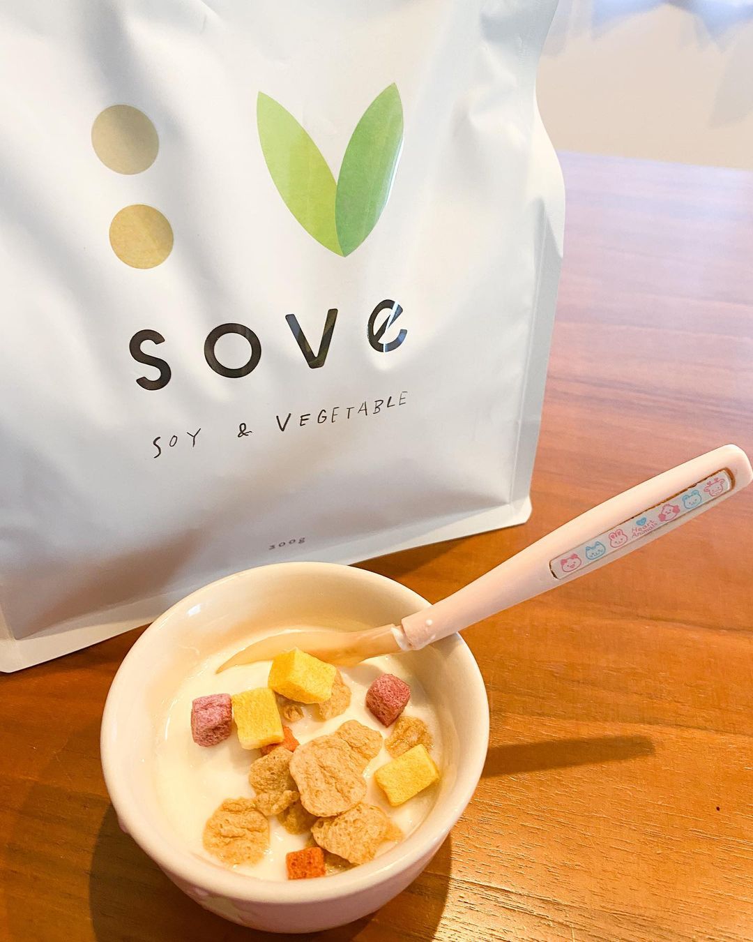 口コミ投稿：SOVE シリアルを最近家族で食べています♪こちらは1食分（30g）99キロカロリーで、た…