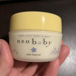 Neobaby（ネオベビー）ニコリベビークリームデリケートな赤ちゃんにも適した、全てが自然素材の100％保護・保湿クリーム。何度も試作を重ね、馬油をベースにオーガニックのオリーブオイルとホホバオイ…のInstagram画像