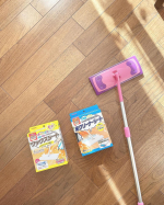 PR🧹リンレイさんよりご提供いただきました🌼カンタン！床用ワックス初めてセット*･゜⋱⚘⋰ ⋱⚘⋰ ⋱⚘⋰ずーっと床にワックスを塗りたかったんだけど、めんどくさくてできてなかった😳大掃…のInstagram画像