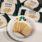 12月後半はクリスマスやお正月など食のイベントが多くてダイエットの大敵‼️とはいえ、イベントは楽しく参加してしまうので、間食を改めてみました🤗／㈱ZENB JAPANZENBチップス(6袋)…のInstagram画像