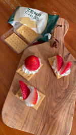 ZENB チップスお豆の味がしっかりとしますが、甘い物との相性も良くておやつに使いやすいです♪もちろんおつまみにも👍ちょっとお腹が空いて何かつまみたい時にピッタリ！トッピングすると、ト…のInstagram画像