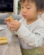 兄弟も大好きなZENBチップス　u0040zenb_japan 3歳の次男は特に、お菓子大好きで、またまた夕飯前にあぁ、食べたい、一個だけ、ねえねえ、とそれはもううるさいことうるさいこと🙄🙄笑。…のInstagram画像