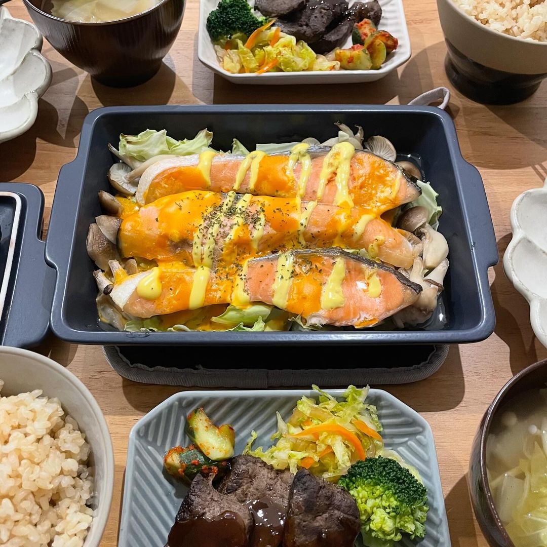 口コミ投稿：先日の晩ご飯⚫︎鮭のマヨチーズ焼き⚫︎焼いた牛レバー⚫︎玄米ご飯（ u0040tanaka_kome_k…