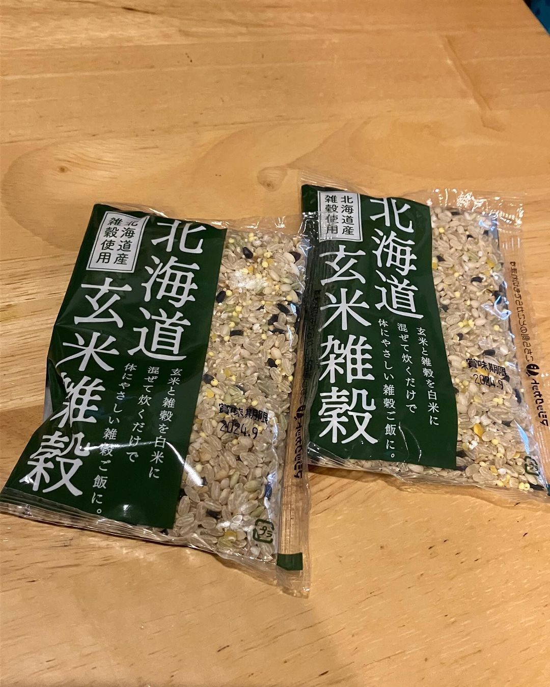 口コミ投稿：北海道雑穀をら水に30分つけておき、一緒に炊きます💖今回は、もち米と一緒に炊飯器で…