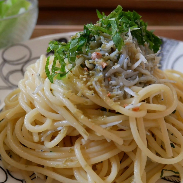 口コミ：玉露園梅こんぶ茶としらすのパスタ、今日の昼ごはんの画像（5枚目）