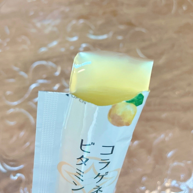 口コミ：コラゲネイドビタミンゼリー 〈柚子レモン味〉で手軽にコラーゲンを♡の画像（3枚目）