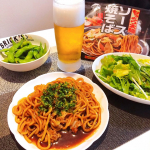 .冷凍麺が美味しい『なべやき屋キンレイ』新商品の焼きそばがビールやご飯にぴったり🍻🥢❍濃厚ソース焼きそば4種の国産具材がたっぷり入っていて濃厚なソースがご飯と合う◎もちろんビールにも◎…のInstagram画像