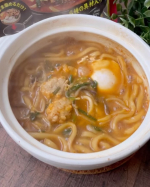 𖤣𖥧𖥣𖡡𖥧𖤣今日のランチはキンレイさん(@kinrei_fan)のお水がいらないシリーズでおうどん🥢お水がいらないシリーズは、スープ、麺、具が一つになっているのでお鍋に入れて温めるだけ！沸騰し…のInstagram画像