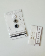 株式会社KAWAGUCHI様から提供いただきました。糸ボタンと糸のセット​糸ボタンとは？独自の技術で1本の糸だけで編み上げられた【糸ボタン】は、再生ポリエステル糸を使用した、環境に優しいエコ…のInstagram画像