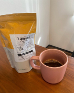 コーヒー好きな私。コーヒーを飲みながら健康な体づくりを目指せるアイテムを見つけました！それがこちら、Slimore Coffee。こちらはコーヒー本来の香りや味わいはそのままに、肥満気味の方…のInstagram画像