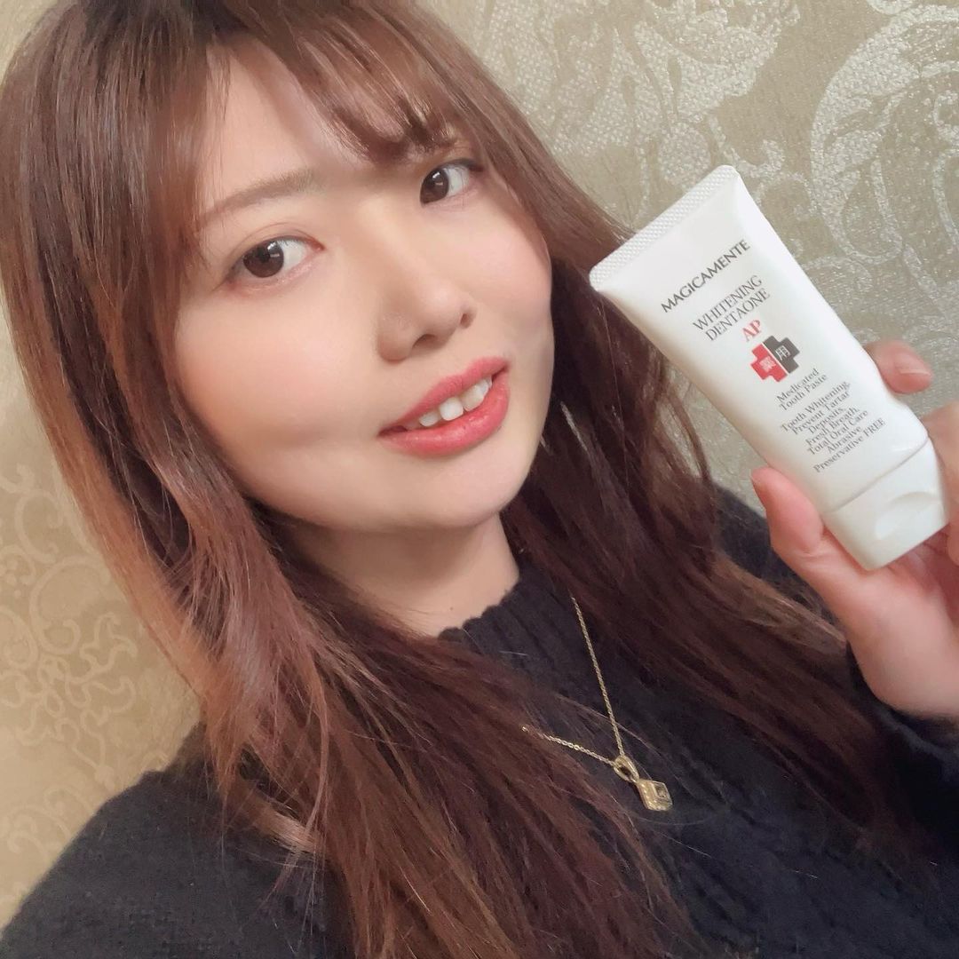 口コミ投稿：.歯ブラシ後にブラッシングするだけで 白く健やかな歯に導いてくれる「薬用ホワイト…