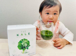 おやつ時間にジュース感覚で飲める青汁🌿@kyusai_kale_official キューサイ株式会社さまのザ・ケール　ミニスティック✨緑の野菜が苦手な娘でも苦くない！おいしい👧🏻🙌と、あ…のInstagram画像