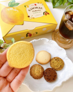 ．今日のおやつ🫖⁡⁡メリーの新作✨️季節限定のクッキー🍪⁡⁡@marychocolate.jp クッキーコレクション レモンミックス🍋⁡⁡⁡爽やかなレモンや香ばしいピスタチオ…のInstagram画像