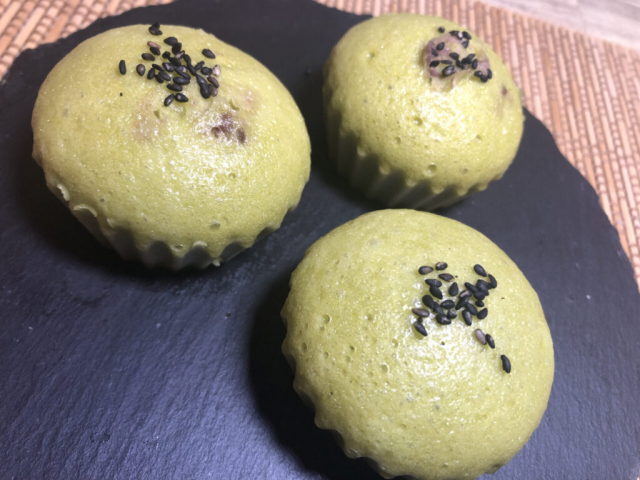 口コミ：[玉露園]　ほっこり美味しい！　抹茶蒸しパン[濃いグリーンティーで作るよ！]の画像（4枚目）