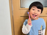 ♫♫ @hana_chipjiro ♫♫.@curaproxjapan 様のクラプロックス　ベビー歯ブラシをお試しさせて頂きました😊.カラーがカラフルで可愛すぎて、好きなブルーとピンクで息子…のInstagram画像