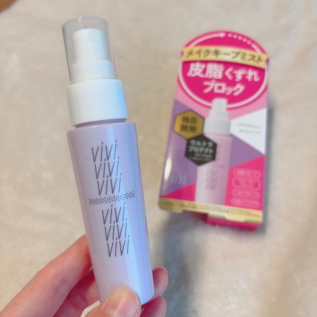 口コミ投稿：♡ヴィヴィ色持ちミストメイクの仕上げにシュ💨皮脂くずれブロック🕊️🤍メイクの最後に顔…