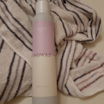@maxcosme1905TOWAZ 炭酸泡シャンプーをお試ししました。炭酸泡飲み物の炭酸と同じく、きつい炭酸で汚れを浮かせるのかなと思っていました。スプレー缶なので、軽いです。2日使…のInstagram画像