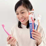 【クラプロックス　キッズ　子ども歯ブラシ】使ってみました🦷🍀4歳から12歳までの子どものために設計された、コンパクトなブラシヘッドの歯ブラシ🪥✨最近歯科矯正を始めた娘👧歯医者さんからも歯磨…のInstagram画像
