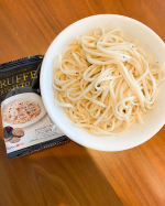 最近のお昼のお供は濃厚トリュフリゾットの素♪こちらはたった３０秒で本格トリュフリゾットが作れる、フリーズドライ製法のトリュフリゾットの素 10食セットです。作り方はかんたん。ホカホカごはんとお…のInstagram画像
