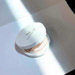 ポイントマジックPRO　プレストパウダーCを使ってるよ❣️SPF50+　PA++++00　ライトオークル（明るい肌色）手のひらサイズのコンパクトでメイク直しにも最適！！🥰メイク直しでも…のInstagram画像