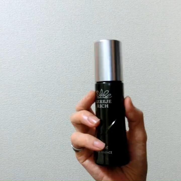 口コミ投稿：.「薬用リリィジュRICH」を、継続使用中♪3本目です。4つの育毛有効成分配合で、育毛…
