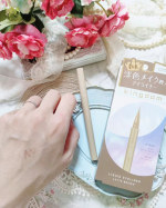 *✻キングダム リキッドアイライナー✻**1日の終わりまでしっかりキープ✨大人女子の目元にぴったりの優しい発色も◎*キングダムリキッドアイライナーがお気に入り🥰❣️柔らかい色味なんだけ…のInstagram画像