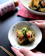 今年は暑さが厳しいせいか、酸っぱいものばかり食べたくなります💦そんな私の最近のお気に入りの調味料は、正田醤油さまの『おちょぼ口 うめ正油』。紀州産南高梅とかつおの風味が絶妙にマッチした甘酸っぱい調…のInstagram画像