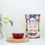 . すっきりをサポートしてくれるお茶を飲み始めたよ𓂃 𓈒𓏸 井藤漢方製薬食べてもどっさりスリム茶✨ 　食べることが大好き！　でも毎日スッキリせずに溜めこんでおなかぽっこり...。 …のInstagram画像