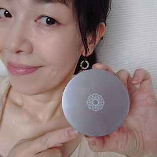 口コミ投稿：ファンデでカバーしたい肌悩みはズバリくすみ😕そこでパーフェクトワン グロウ＆カバ…