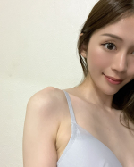 『TOLEETY軽やかストレスフリーブラ』村重杏奈×VIAGEの共同プロデュース✨TOLEETY（トゥリーティ）軽やかストレスフリーなノンワイヤーブラです🤍ワイヤーブラは長時間付けていると痛…のInstagram画像