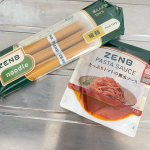 ＊ゼンブヌードル＊今回は、たっぷりトマトの無水ソースでパスタを🍝🍅１分レンチンするだけでソースも出来上がるしトマトの酸味もちょうど良くてゼンブヌードルの豆の風味と良く合う🥰ゼンブヌード…のInstagram画像