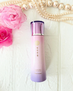 美しいパッケージが素敵な🌸桜咲耶姫モイストローション✨✨🩷綺麗なボトルで使うのが楽しみになります😍さらりとした使用感で肌にすーっと馴染みます✨美容成分がしっかり配合されているので、保湿力…のInstagram画像