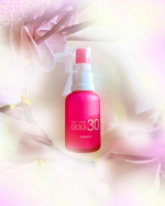 インフラボン含有大豆エキス（保湿）配合“イソフ LABO* 30%美容液”肌に伸ばすとふわんと広がるアロマティックザクロの香りが可愛らしい美容液ややとろみのついたテクスチャで重すぎず軽す…のInstagram画像