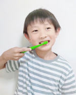 *✻クラプロックス✻**歯が大人の歯に生え変わってきて、自分の歯に興味を持ち始めたにいに☺️せっかくなら、成長に合わせた歯ブラシでしっかりキレイな歯を守りたいよね🩷*ということで、4…のInstagram画像