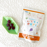 スクスクのっぽくん  こども食育グミ  伸びざかりの夏🌻🍉うちの末っ子は、昨日3本も乳歯が抜けました！成長期の子どもたちを応援したいという親御さんが多いと思いますが、⚪️栄養バランス⚪️…のInstagram画像