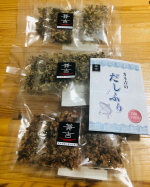 だしふりならカネ吉❣️いわしもかつおもまぐろもどれも美味しすぎます😆✨おにぎり🍙に混ぜて食べるのがめちゃくちゃ美味しくてオススメです💓#PR #株式会社ヤマザキ #カネ吉 #カネ吉オンライ…のInstagram画像