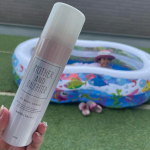 MOTHER  AND  DAUGHTERUVミストスプレーSPF50+PA++++敏感肌にも使える優しい無添加UVで、子どもと一緒に使える日焼け止めです✨出かける時はスプレータイプの日焼…のInstagram画像