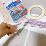 水に強い布用両面テープをお試しさせていただきました！！あんま衣装に両面テープ使わないようにしてるんですが、ちょっと修羅場っちゃったので、手袋のラインとかベルトとか肩パーツとかにめちゃくちゃ重宝しまし…のInstagram画像