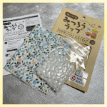 3歳の娘に手伝ってもらいながら、みつろうラップを作りました。「ママ、布のラップなのー？」っと聞いてくれたり、「またさわって良い？」って興味を持ってくれて、ママは嬉しかったです。『みつろう自由学習…のInstagram画像
